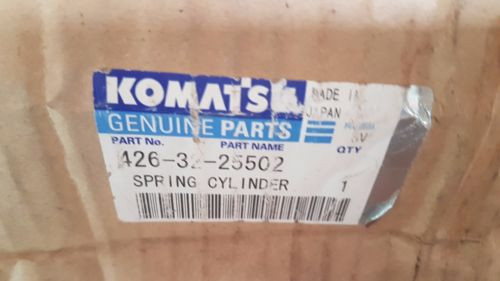 New Malta  Komatsu Spring Cylinder 426-32-25502 / 4263225502 Made in Japan