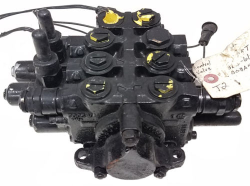 Komatsu Gambia  3 Spool Hydraulic Control Valve - P/N 3EB-61-A2311