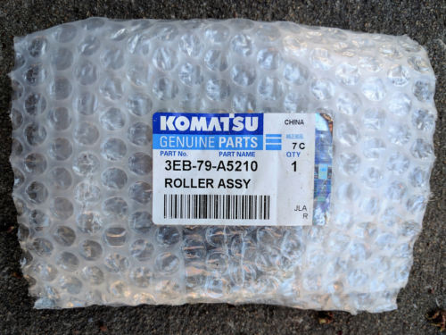 Komatsu Solomon Is  3EB-79-A5210 Mast Guide Roller Bearing Komatsu Forklift OEM