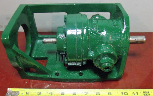 Vickers Netheriands  Hydraulic Pump with Bracket V 2113 G 10 LH