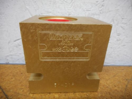 Vickers Ecuador  23036 51-01P Hydraulic Block For Valve origin Old Stock