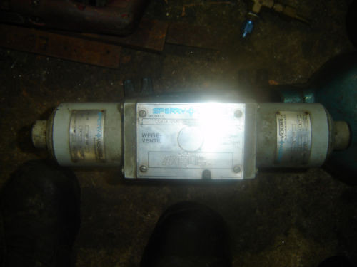 vickers Laos  hydraulic solenoid valve 24 vdc do5 german mfg