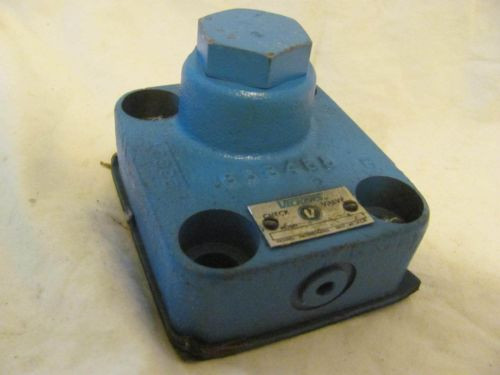 ? Costa Rica  VICKERS ? P/N# C5G 815  HYDRAULIC PRESSURE CHECK VALVE