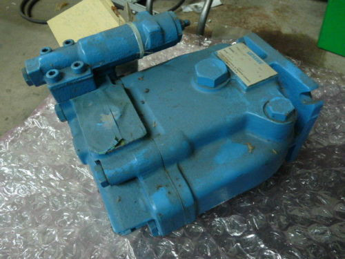 Vickers Barbuda  PVH57QPCRF1S10 Hydraulic Piston Pump  USED