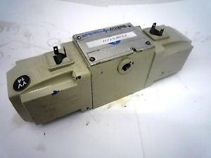 Vickers France  DG4S4 016C  W2H53UGEU302 Reversible Hydraulic Directional Control Valve
