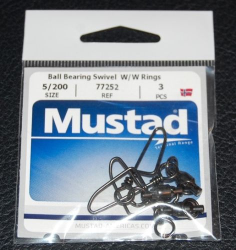 Mustad   77252-5/200 Ball Bearing Swivel Welded Rings and Cross Lock Snap 200lb Original import