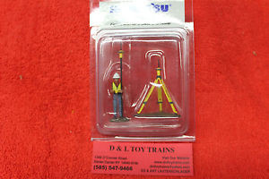 90-0459 Reunion  Komatsu Figure With GPS Base & Rover New In Package