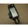 VICKERS Botswana  ST307-150-S HYDRAULIC PRESSURE SWITCH 290-2100PSI USED WORKING CONDITION #1 small image