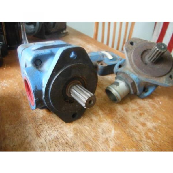 Vicker#039;s Malta  Vane Hydraulic Pump origin Old Stock NOS for Ford 3400 #8 image