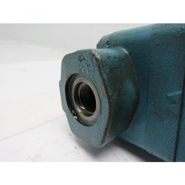 Vickers Liberia  V101S2S27A20 Single Vane Hydraulic Pump 1#034; Inlet 1/2#034; Outlet #8 image