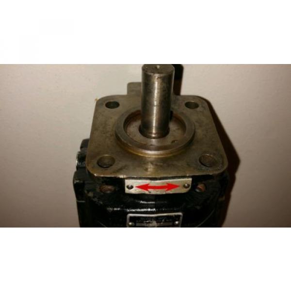 Hydraulic Pump Global MFG. 1038 8HC 5/8&#034; Shaft #4 image