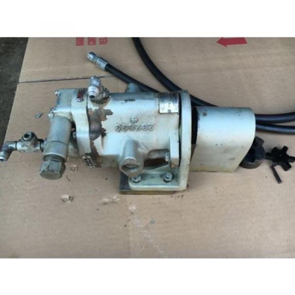 Vickers Oman  Sperry Hydraulic Pump #7 image