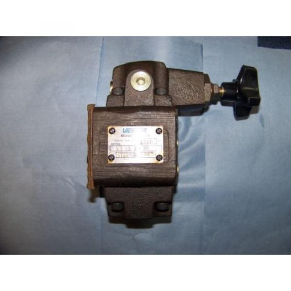 Vickers Luxembourg  Hydraulic Reducing Valve #1 image