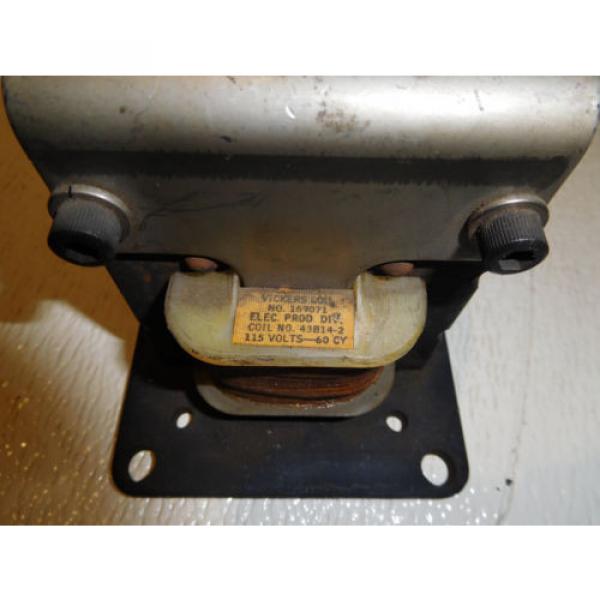 Vickers Iran  179029-V D05 Hydraulic Valve 120 Volt Coil #2 image