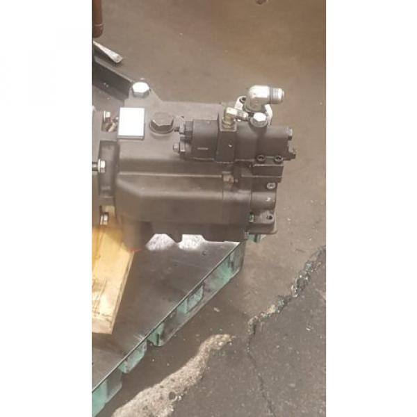 Rebuilt Guinea  Vickers variable hydraulic piston pump #5 image