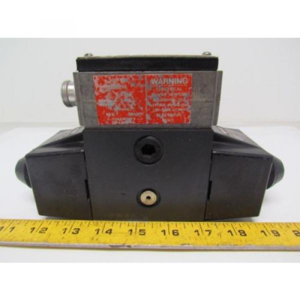 Vickers Netheriands  02-119493 DG454LW 012 C B 60 Hydraulic Directional Control Valve #1 image