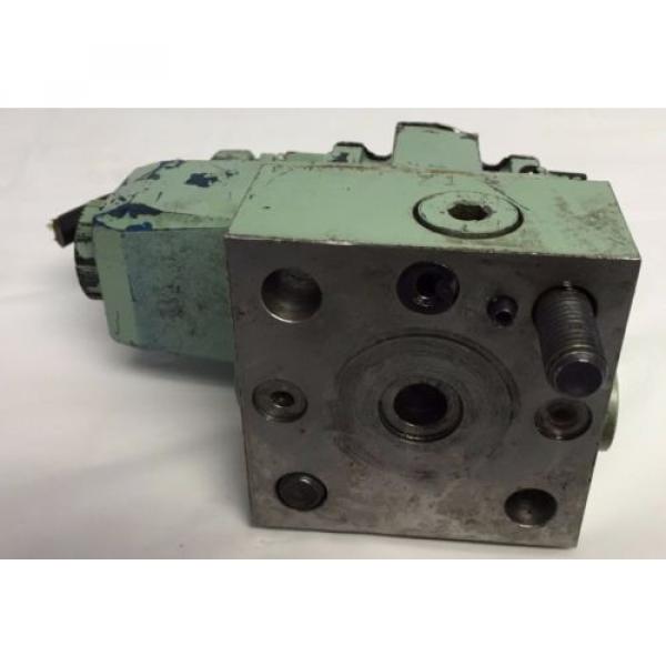 VICKERS Guyana  HYDRAULIC DIRECTIONAL CONTROL VALVE DG4V-3-2A-M-P2-B-7-50 H439 #4 image