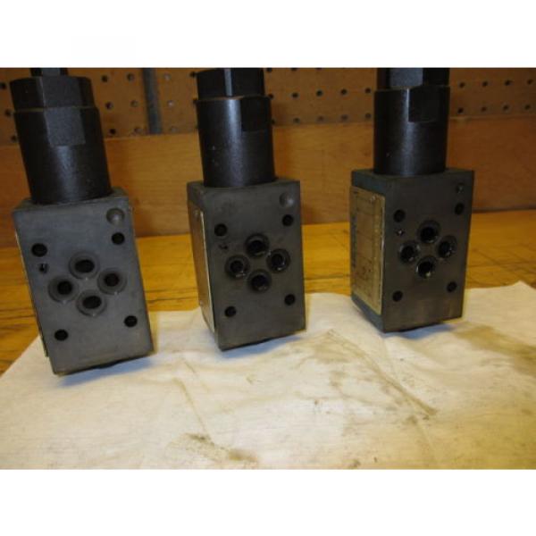Vickers France  DGMX2-3-PP-CW-20-B Hydraulic Valve LOT OF 3 SystemStak Pressure Reducing #6 image