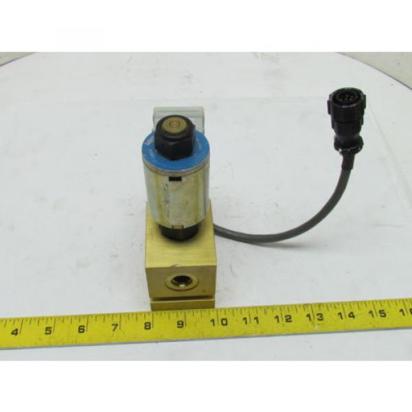 Vickers Suriname  EPV10-12D-M-U-10 23035 Hydraulic Flow Control Valve w/Plug 12VDC Coil #1 image