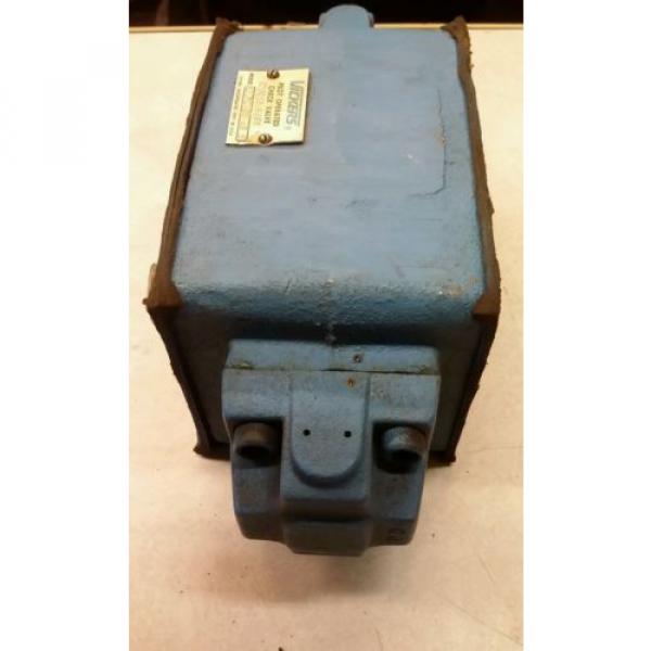 Vickers Cuinea  Pilot Operated Check Valve DGPC 06 AB 51 #2 image