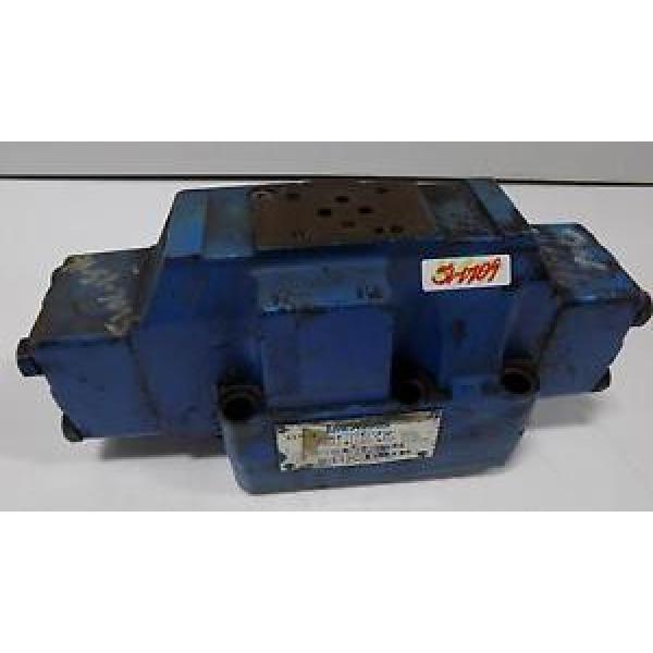 VICKERS Luxembourg  HYDRAULIC DIRECTIONAL CONTROL VALVE DG5SH86CTHPBWLB50 #1 image