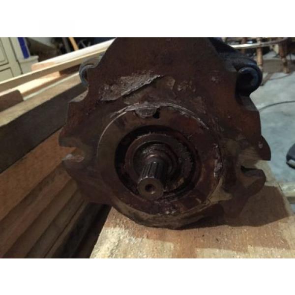 Vickers Netheriands  motorhome hydraulic pump off Zephyr 2001 motorhome - # 02-341980 #7 image