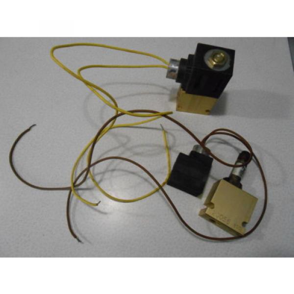 Lot Samoa Western  of 2 VICKERS 02-178106 SOLENOID COIL HYDRAULIC parker 851017 ds102c-20 #1 image
