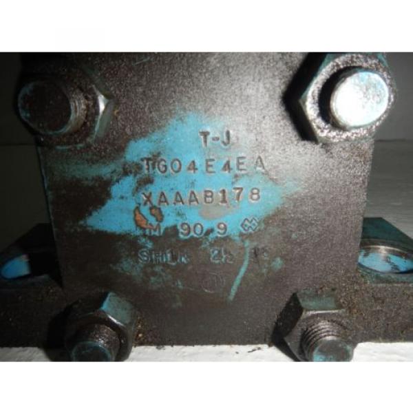 Vickers/TJ Guinea  TG04E4EAXAAAB178 250#034; X 10#034; Hydraulic Cylinder #3 image