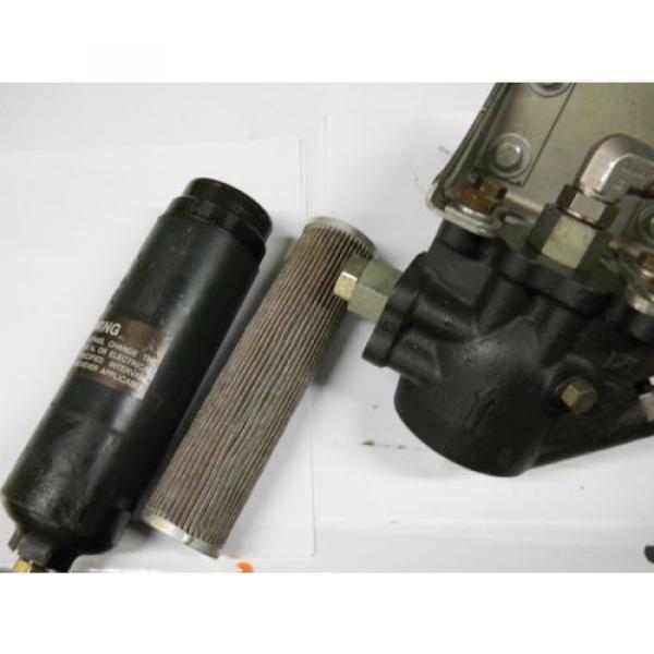 VICKERS Samoa Eastern  H6101A4 1B2 HYDRAULIC FILTER HOUSING ASSEMBLY 6000 PSI USED CONDITION #2 image