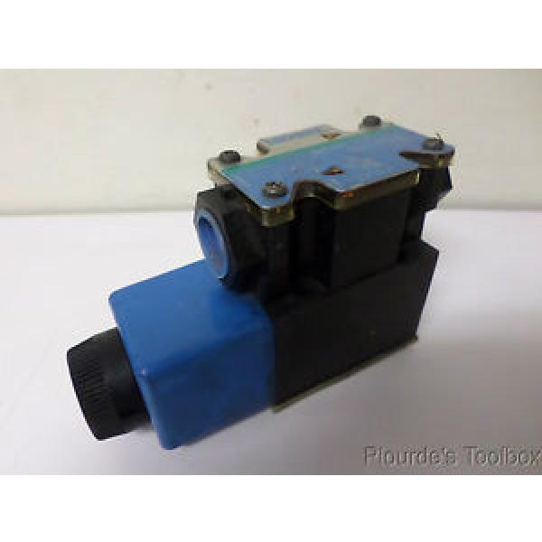 Used Swaziland  Vickers Closed Center Solenoid Hydraulic Valve, DG4V-3S-2A-M-FTWL-B5-60 #1 image