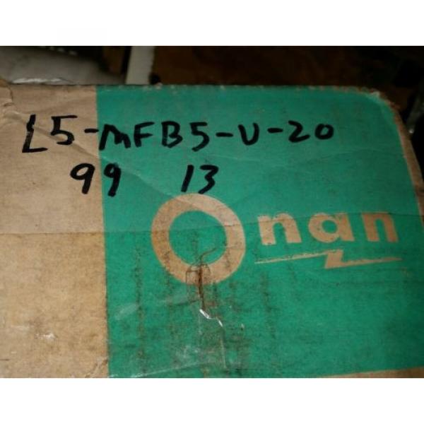 399-0085 Liberia  ONAN  HYDRAULIC OIL MOTOR VICKERS L5-MFB5-U-20   Origin OLD STOCK #3 image