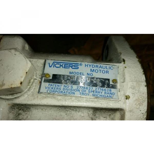 399-0085 Liberia  ONAN  HYDRAULIC OIL MOTOR VICKERS L5-MFB5-U-20   Origin OLD STOCK #4 image