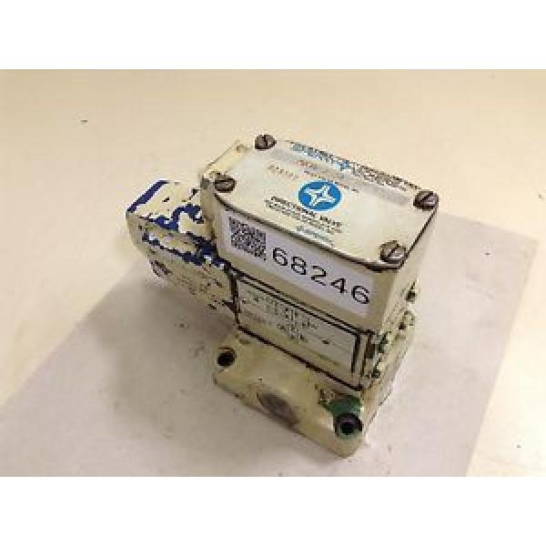 Sperry Bahamas  Vickers Directional Valve DG4V32AWB12 Used #68246 #1 image