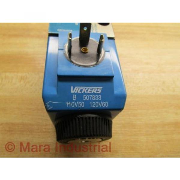 Vickers Argentina  859161 Valve DG4V-32C M-U-B6-60 - origin No Box #5 image