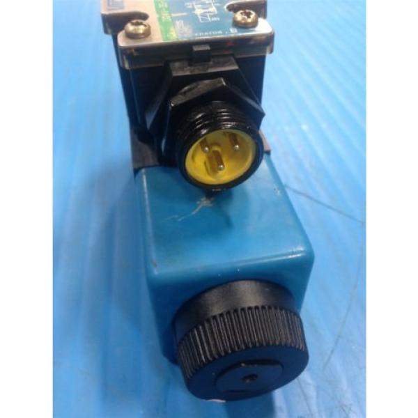 USED Gambia  VICKERS DG4V-3S-2A-M-FPA3WL-B5-60 SOLENOID DIRECTIONAL VALVE G2 #3 image