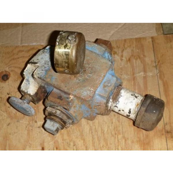 Sperry United States of America  Vickers Hydraulic Relief Valve Model C1 10 0 20, 1-1/2#034; Pipe Threaded #5 image