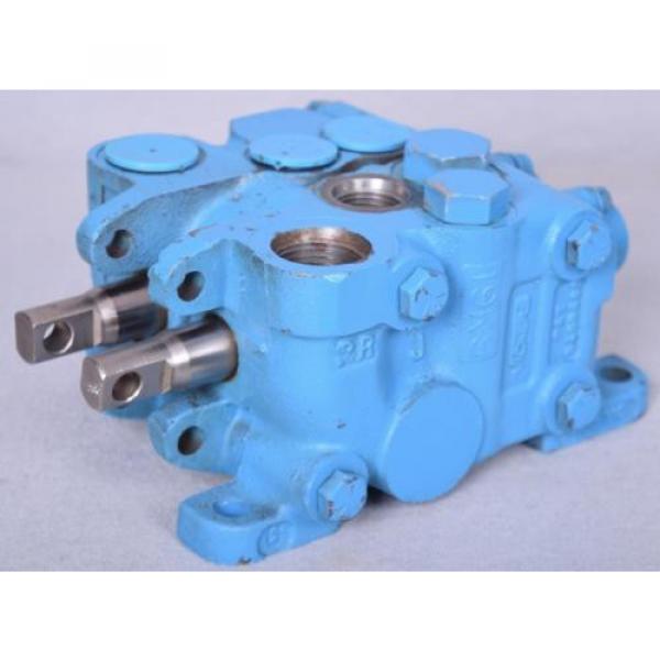 Vickers Malta  Double Spool Hydraulic Valve Working PN 222627 Blue FREE SHIPPING #1 image