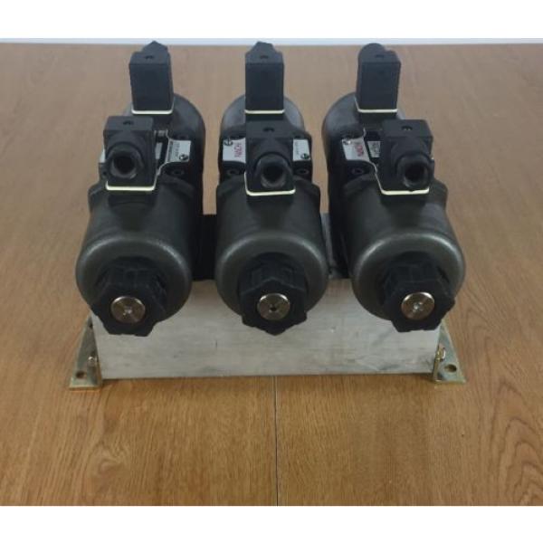 Lot Turkey  of 3 Nachi SA-G03-C6-D1- E21 Hydraulic Valve with Double Solenoid #8 image