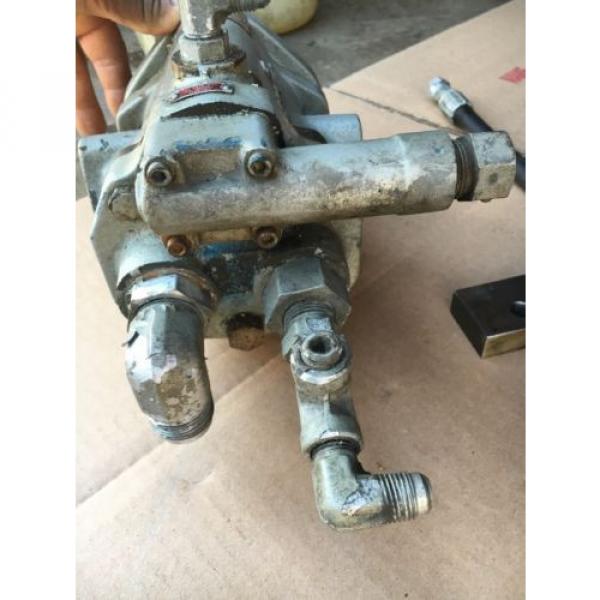Vickers Oman  Sperry Hydraulic Pump #4 image
