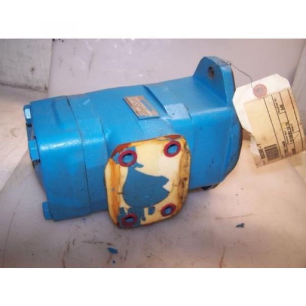 Origin France  VICKERS FIXED DISPLACEMENT DOUBLE VANE HYDRAULIC PUMP V2020-1F8S8S-11AA30 #4 image