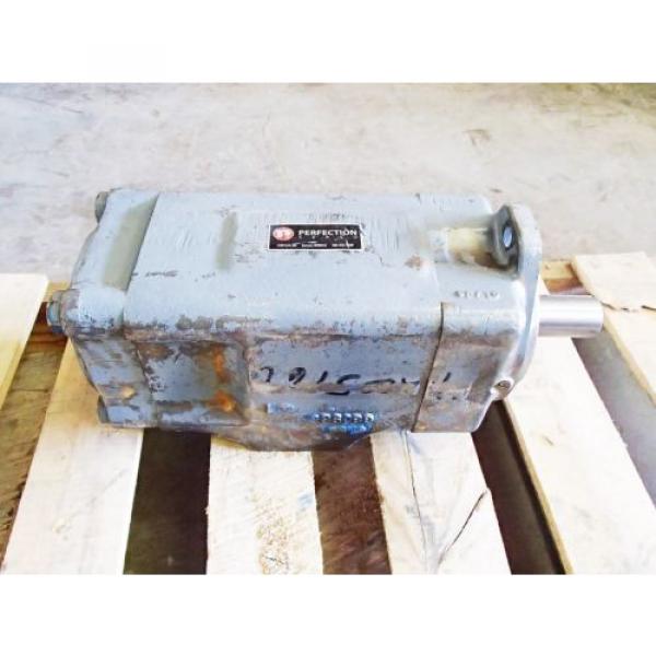 VICKERS Reunion  ,PERFECTION F34535V50A38-86-0D22R HYDRAULIC PUMP USED #1 image