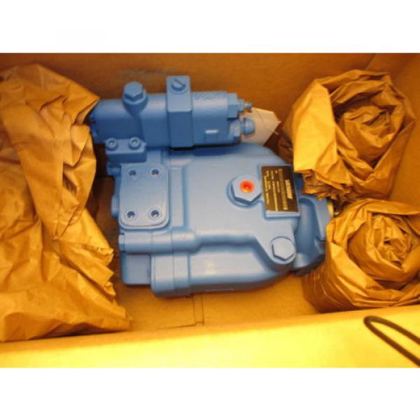 Eaton Vietnam  Vickers 02-136760 Hydraulic Pump PVH057R01AA10B162000001001AB01 Origin IN BOX #4 image