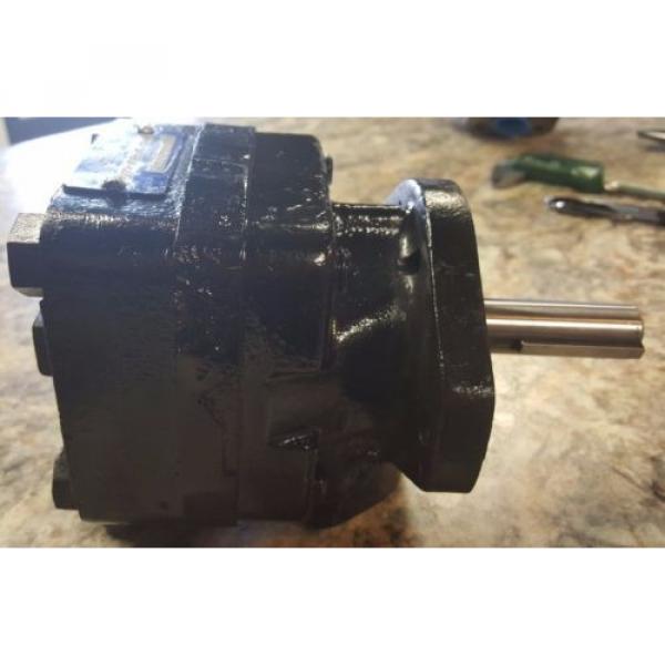MHV20-4P6P-1C-20, Suriname  Metaris / Vickers Hydraulic Pump #2 image