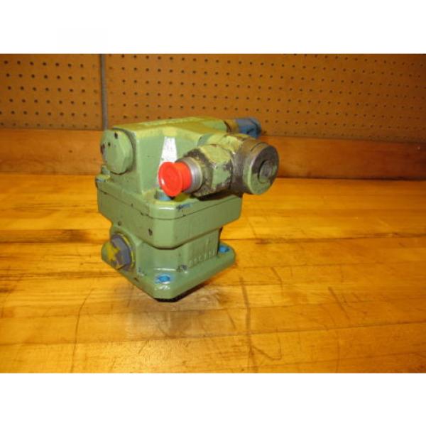 Vickers France  GPA2-16-EK1-30R Hydraulic Gear Pump 0286440 #2 image