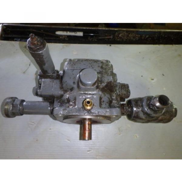 Nachi Mozambique  Variable Vane Pump Motor_VDC-1B-2A3-1048A_VDC1B2A31048A, USED #3 image