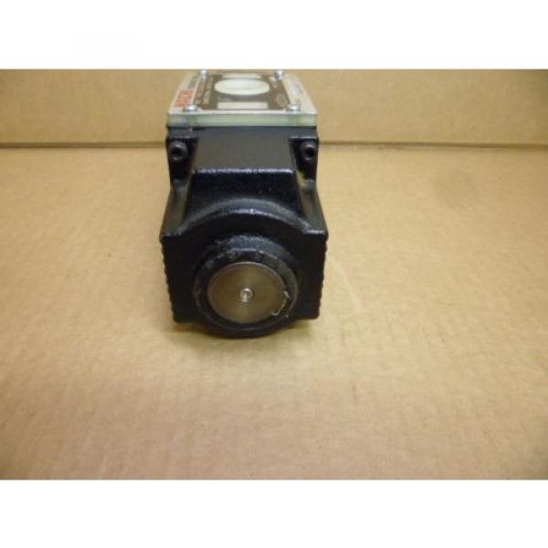NACHI Peru  SS-G03-C6-R-D2-E10 WET TYPE SOLENOID OPERATED DIRECTIONAL HYDRAULIC VALVE #2 image