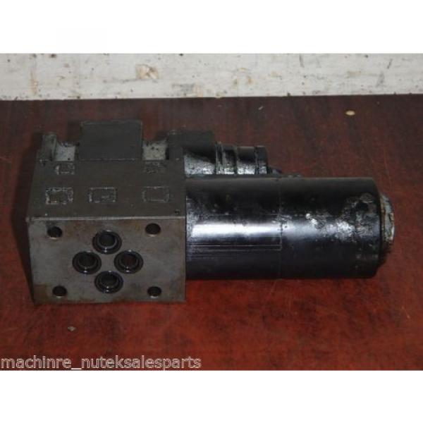 Nachi Trinidad and Tobago  Wet Type Solenoid Operated Directional Valve S-G01-B3X-GRZ-D2-32 #4 image