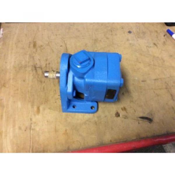 Eaton/Vickers Ecuador  hydraulic valve pump, #V20 2P13P 1A11, 30 day warranty #1 image