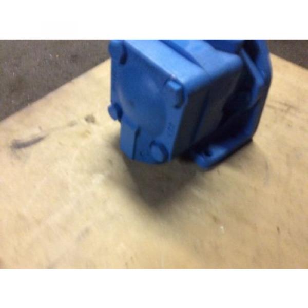 Eaton/Vickers Ecuador  hydraulic valve pump, #V20 2P13P 1A11, 30 day warranty #3 image