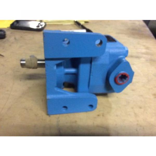 Eaton/Vickers Ecuador  hydraulic valve pump, #V20 2P13P 1A11, 30 day warranty #5 image